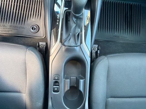 Used 2025 Toyota Corolla LE w/ Convenience Package FWD image 25