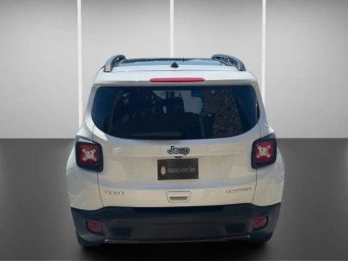 Used 2023 Jeep Renegade Limited w/ Sun/Sound Group AWD/4WD image 5