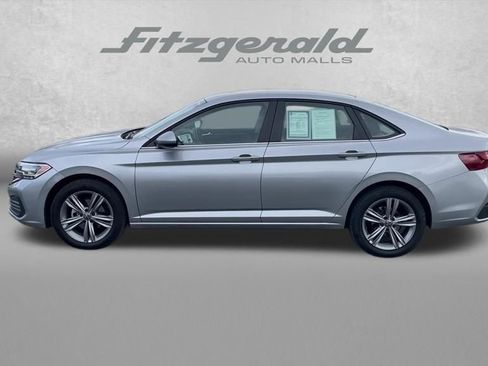 Used 2024 Volkswagen Jetta SE FWD image 40