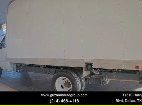 Used 2018 Ford E-350 and Econoline 350 Super Duty w/ Power Windows & Locks Group image 3