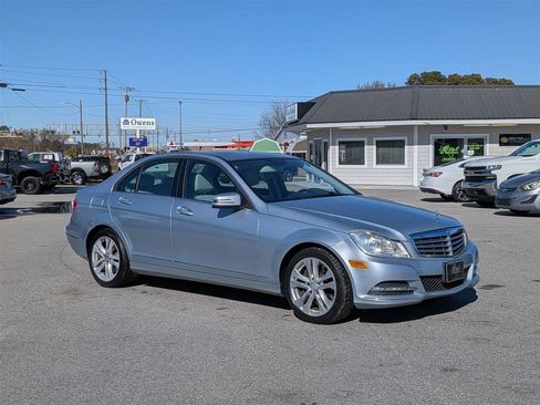 Used 2014 Mercedes-Benz C 300 Sport image 7