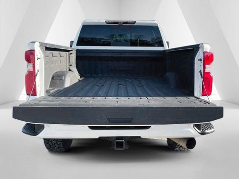 Used 2020 Chevrolet Silverado 2500 High Country w/ Z71 Off-Road Package AWD/4WD image 30