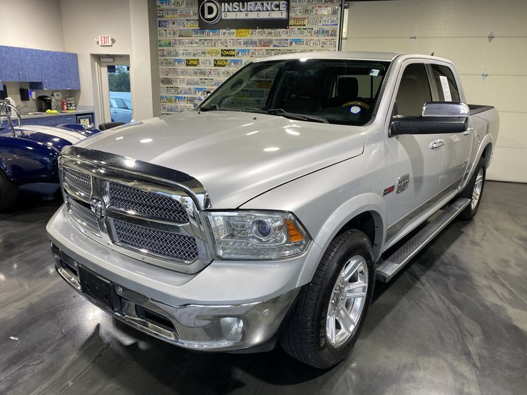 Used 2015 RAM 1500 Laramie Longhorn w/ Convenience Group AWD/4WD image 3