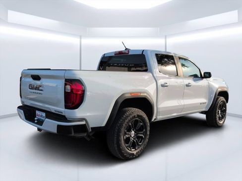 Used 2024 GMC Canyon Elevation RWD image 3