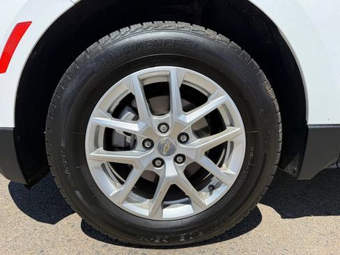 Certified 2024 Chevrolet Equinox LT AWD/4WD image 39