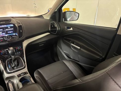 Used 2013 Ford Escape SEL FWD image 16