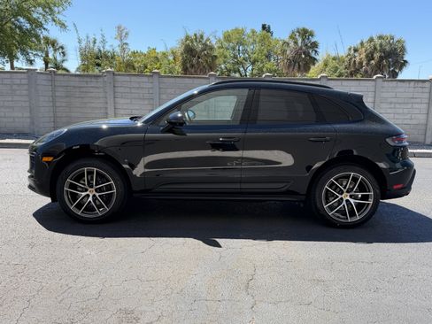 New 2026 Porsche Macan image 2