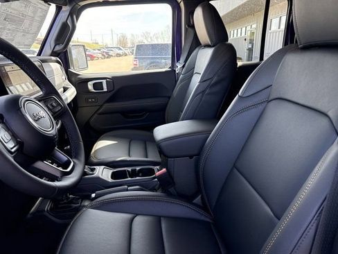 New 2026 Jeep Gladiator Sport image 5