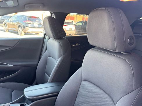 Used 2023 Chevrolet Malibu LT image 17