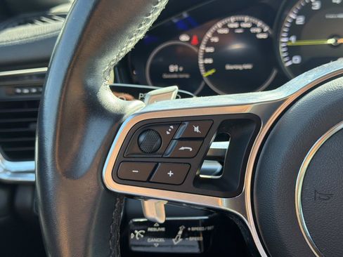Used 2019 Porsche Panamera 4 AWD/4WD image 19