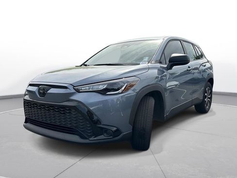 Used 2025 Toyota Corolla Cross AWD Hybrid image 2