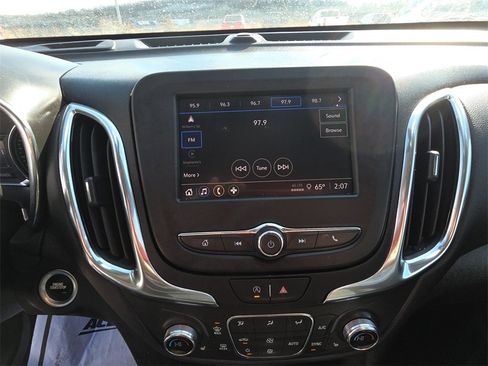 Used 2024 Chevrolet Equinox LT w/ LPO, Floor Liner Package image 10