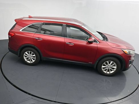 Used 2017 Kia Sorento AWD w/ LX Convenience Package image 17