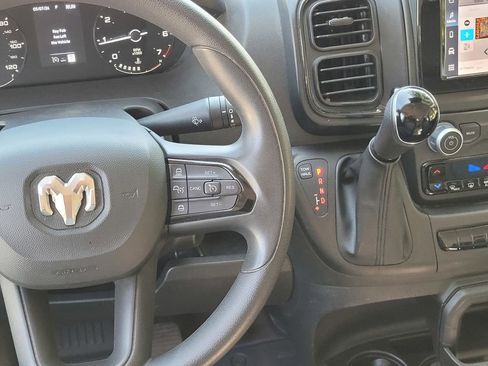 Used 2025 RAM ProMaster 2500 w/ Convenience Group FWD image 13