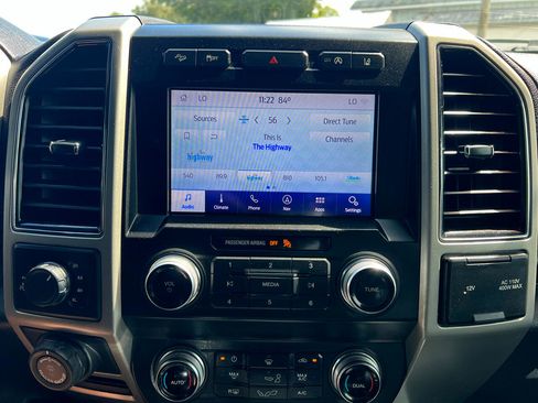 Used 2020 Ford F150 Lariat w/ Equipment Group 502A Luxury image 15