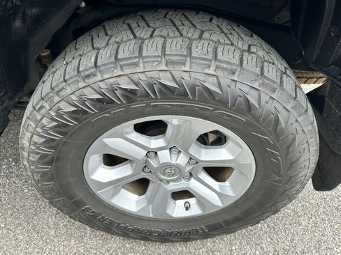 Used 2019 Toyota 4Runner SR5 Premium image 22