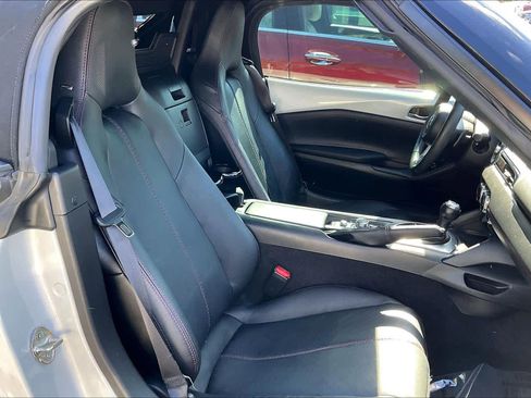 Used 2016 MAZDA MX-5 Miata Grand Touring image 7