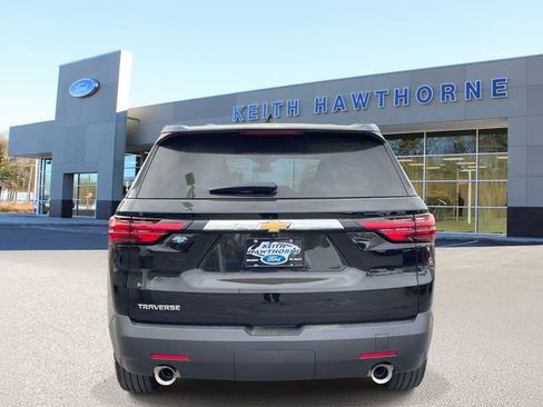 Used 2023 Chevrolet Traverse LS w/ Safety Package FWD image 5
