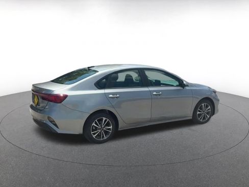 Used 2024 Kia Forte LXS FWD image 14