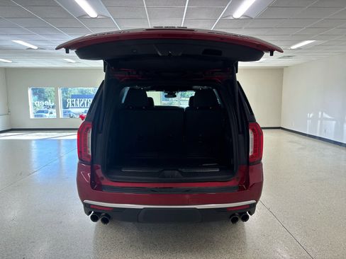 Used 2024 GMC Yukon Denali w/ LPO, Floor Liner Package image 12