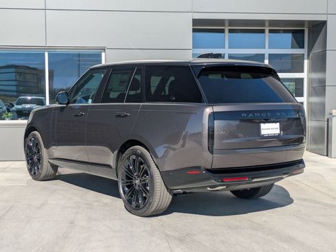 New 2025 Land Rover Range Rover SE image 8