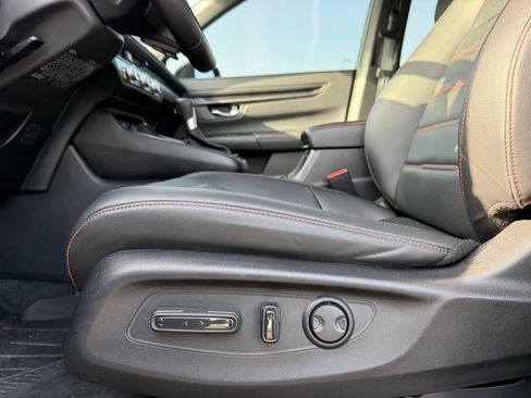 Used 2025 Honda CR-V Sport-L image 10