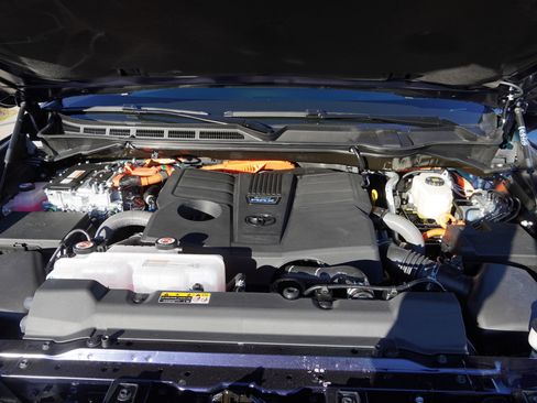 New 2026 Toyota Tundra Platinum w/ Tow Tech Package image 14