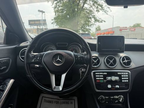 Used 2014 Mercedes-Benz CLA 250 image 19