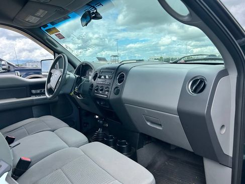 Used 2007 Ford F150 XLT AWD/4WD image 9