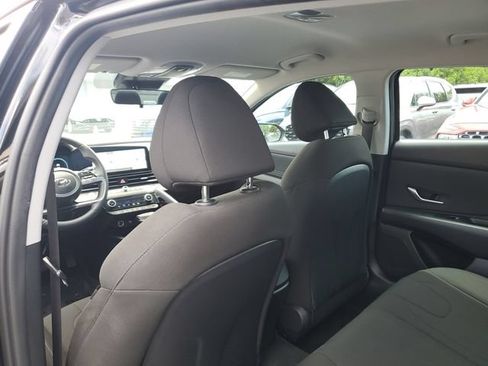 Certified 2023 Hyundai Elantra SEL w/ Convenience Package FWD image 24