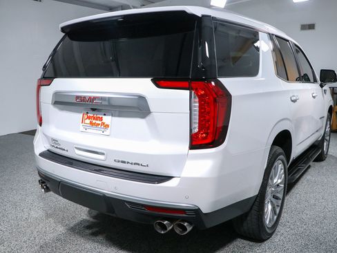 Used 2023 GMC Yukon Denali RWD image 7