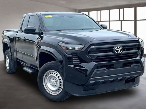 Used 2024 Toyota Tacoma SR w/ Towing Package RWD image 3