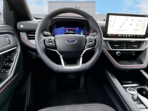 Used 2025 Ford Explorer ST-Line image 15