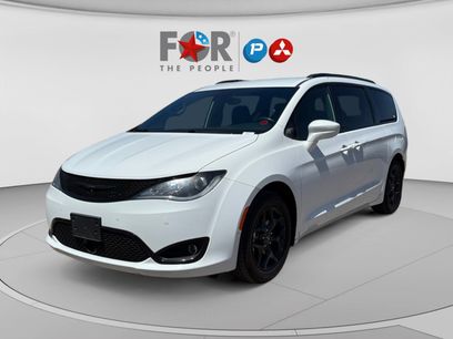 Used 2020 Chrysler Pacifica Touring-L Plus