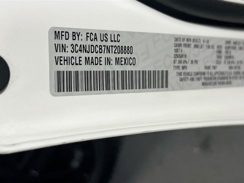 Used 2022 Jeep Compass Limited AWD/4WD image 29