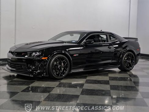Used 2015 Chevrolet Camaro Z/28 RWD image 6