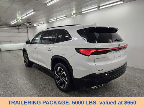 Used 2025 Buick Enclave Sport Touring w/ Super Cruise Package FWD image 7