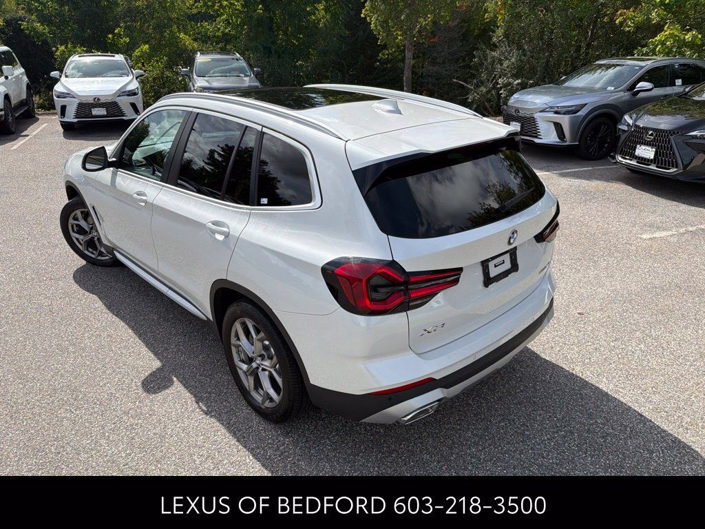 Used 2022 BMW X3 xDrive30i w/ Convenience Package AWD/4WD image 4