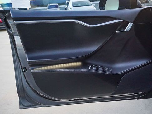 Used 2018 Tesla Model S P100D image 21