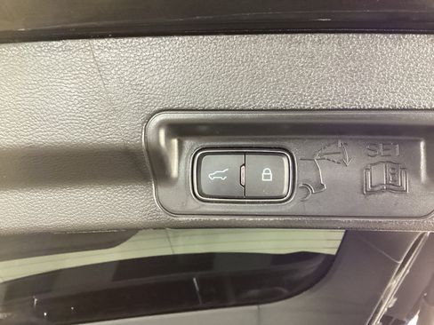 Used 2022 Ford Explorer ST w/ Equipment Group 401A AWD/4WD image 15