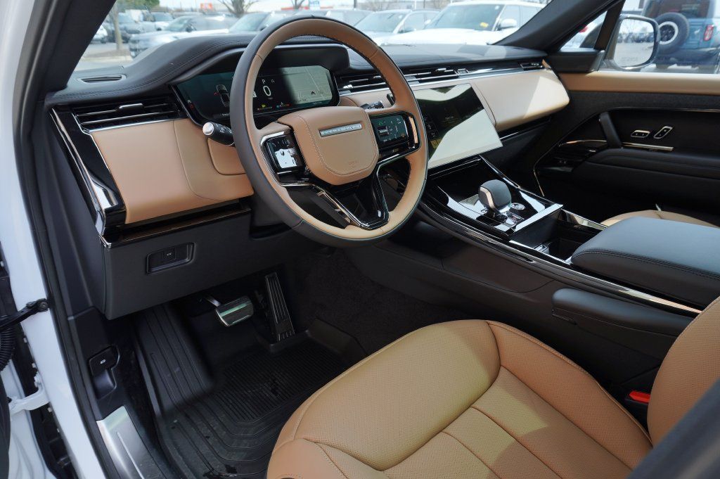New 2026 Land Rover Range Rover Sport Dynamic SE AWD/4WD image 12