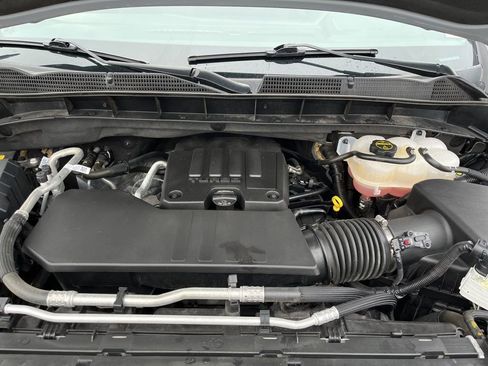 Used 2024 GMC Sierra 1500 Elevation image 12