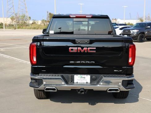 New 2026 GMC Sierra 1500 SLT image 7