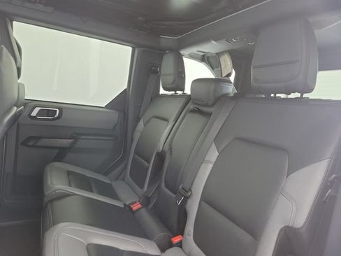 Used 2024 Ford Bronco Black Diamond AWD/4WD image 11