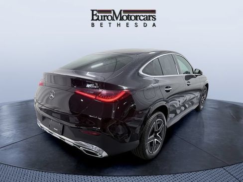 Used 2025 Mercedes-Benz GLC 300 4MATIC image 3
