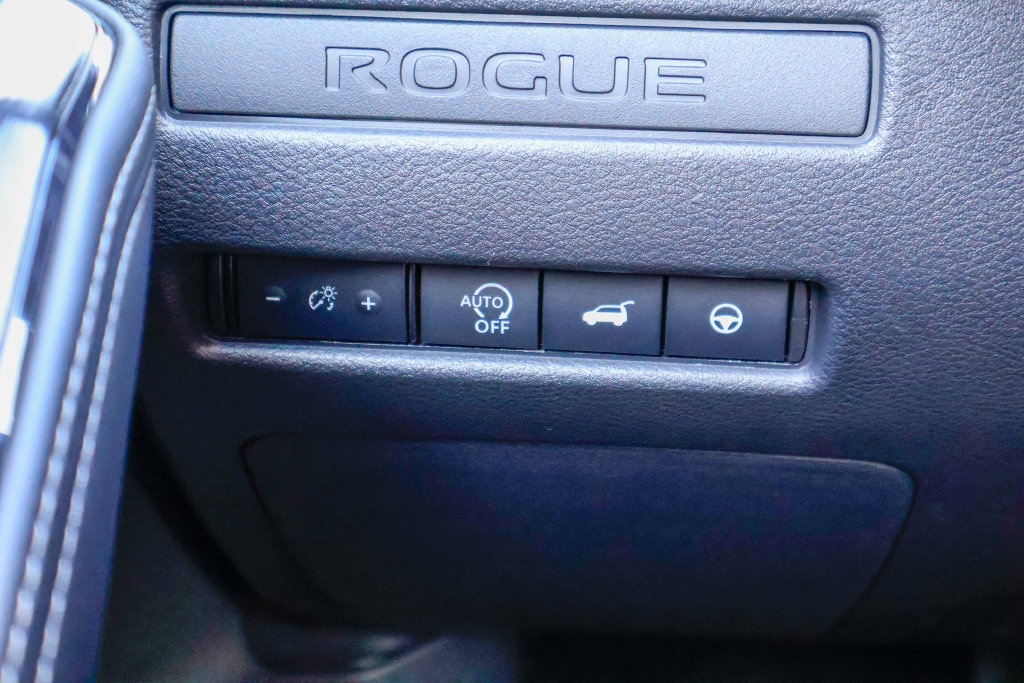 New 2026 Nissan Rogue SV FWD image 15