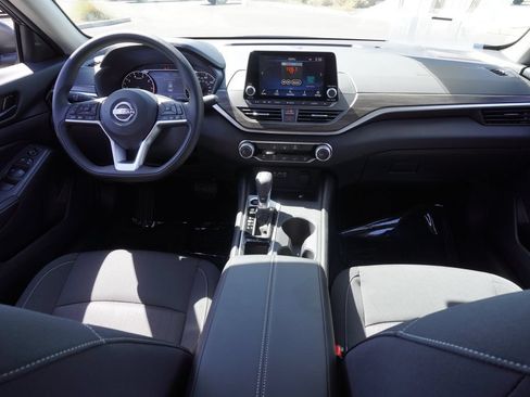 New 2026 Nissan Altima 2.5 SV FWD image 11