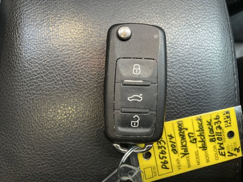 Used 2014 Volkswagen GTI Driver's Edition image 37