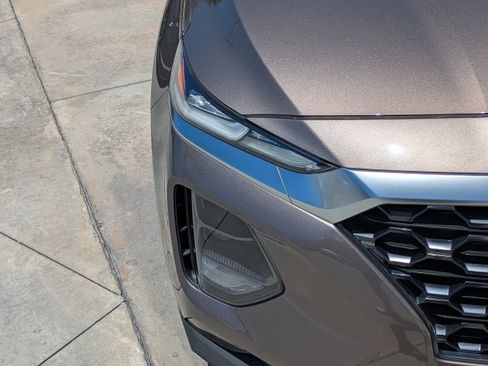 Used 2019 Hyundai Santa Fe Limited FWD image 7