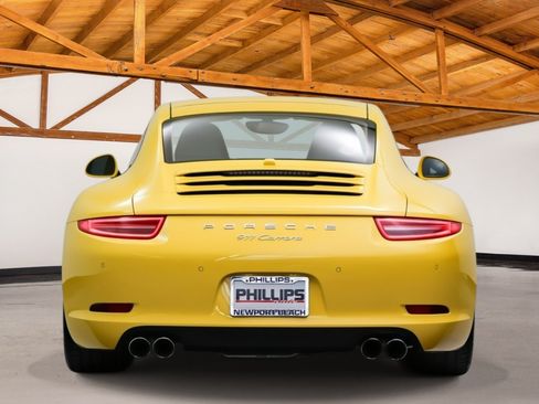 Used 2012 Porsche 911 Carrera RWD image 4